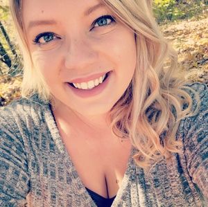 Meet your Posher, Makayla